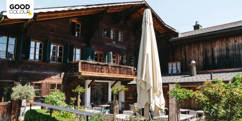 การเลือกใช้สีทาไม้ที่เหมาะสมสำหรับภายใน และภายนอก